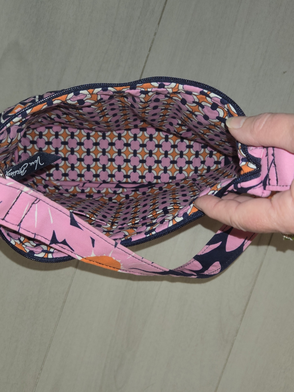Vera Bradley Shoulder Hobo bag, Lisa B, Love's Me, NWT - Picture 8 of 9